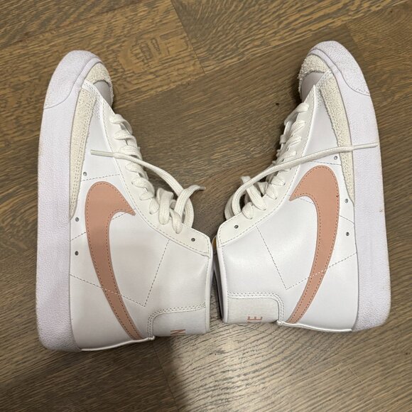 Nike Blazer Mid '77 - Women's Size 8 - Picture 4 of 12